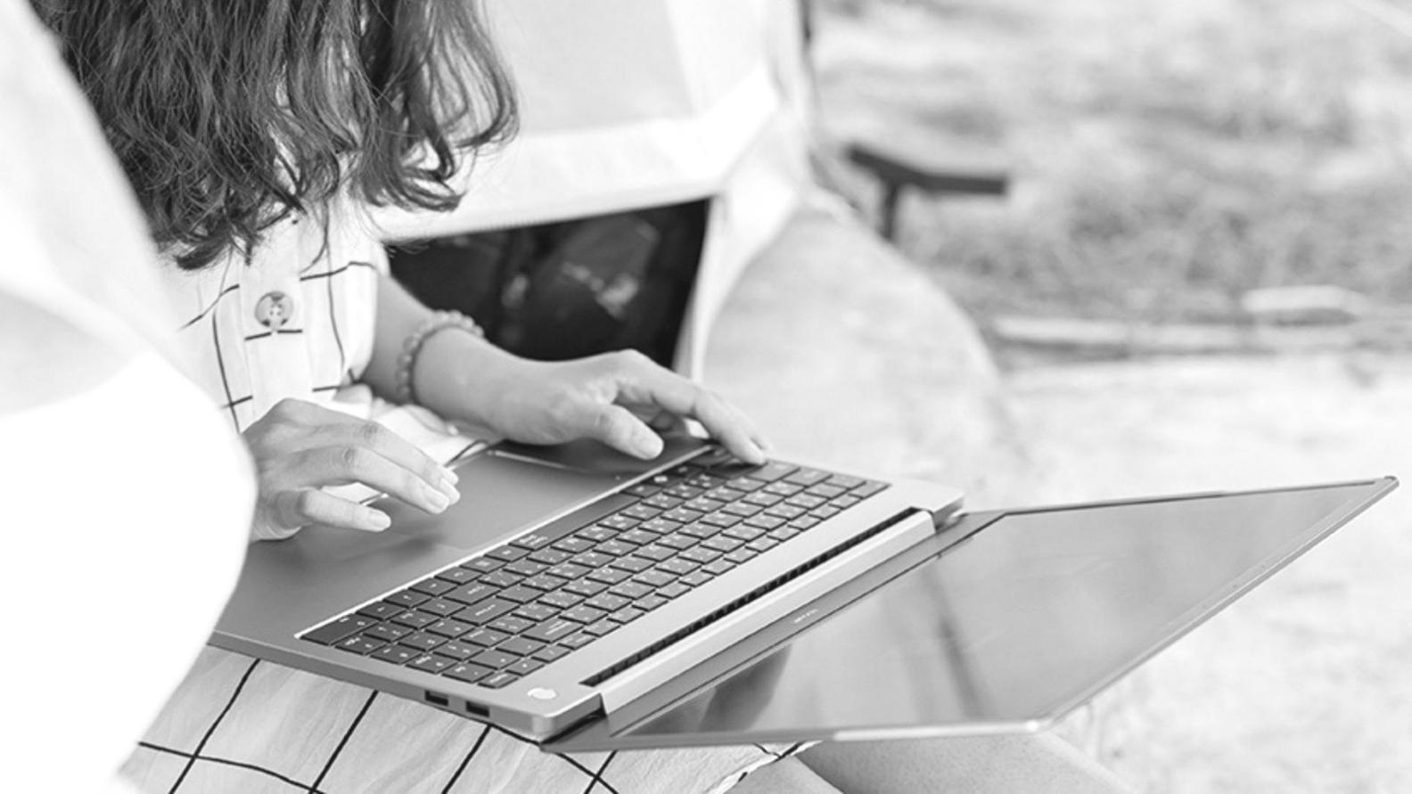 Vergleichende Analyse von Unternehmenskennzahlen und Branchendaten